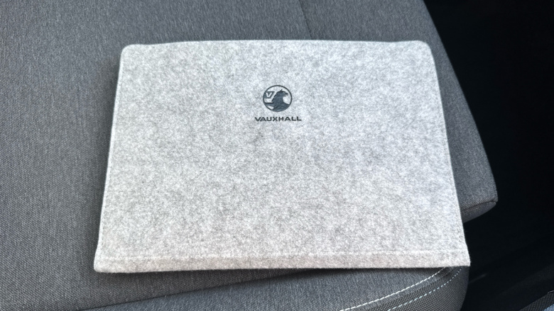 Vauxhall Frontera 83kW Design 44kWh 5dr Auto Electric Estate